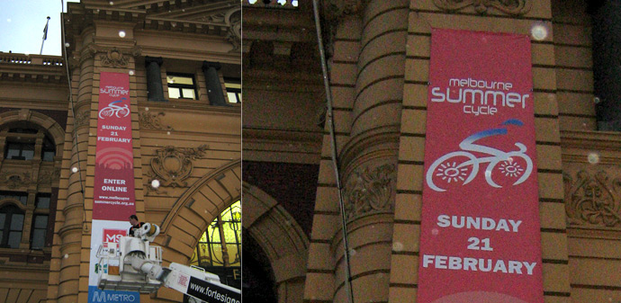 Banners - Flinders St Station, Metro Trains